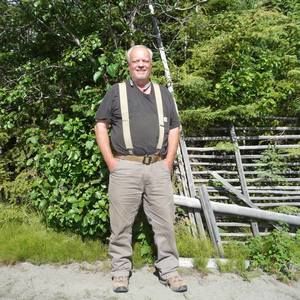 Meet your Posher, Tom